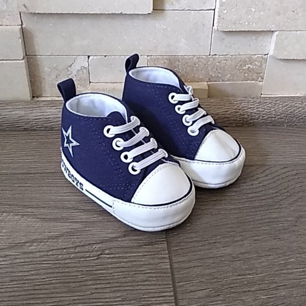 Dallas Cowboy Crib Shoe